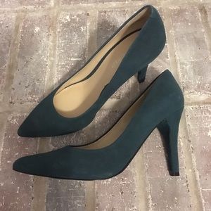 Nine West Suede Shoes - size 7